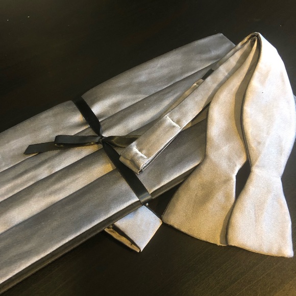 XMI Cummerbund and Bow Tie